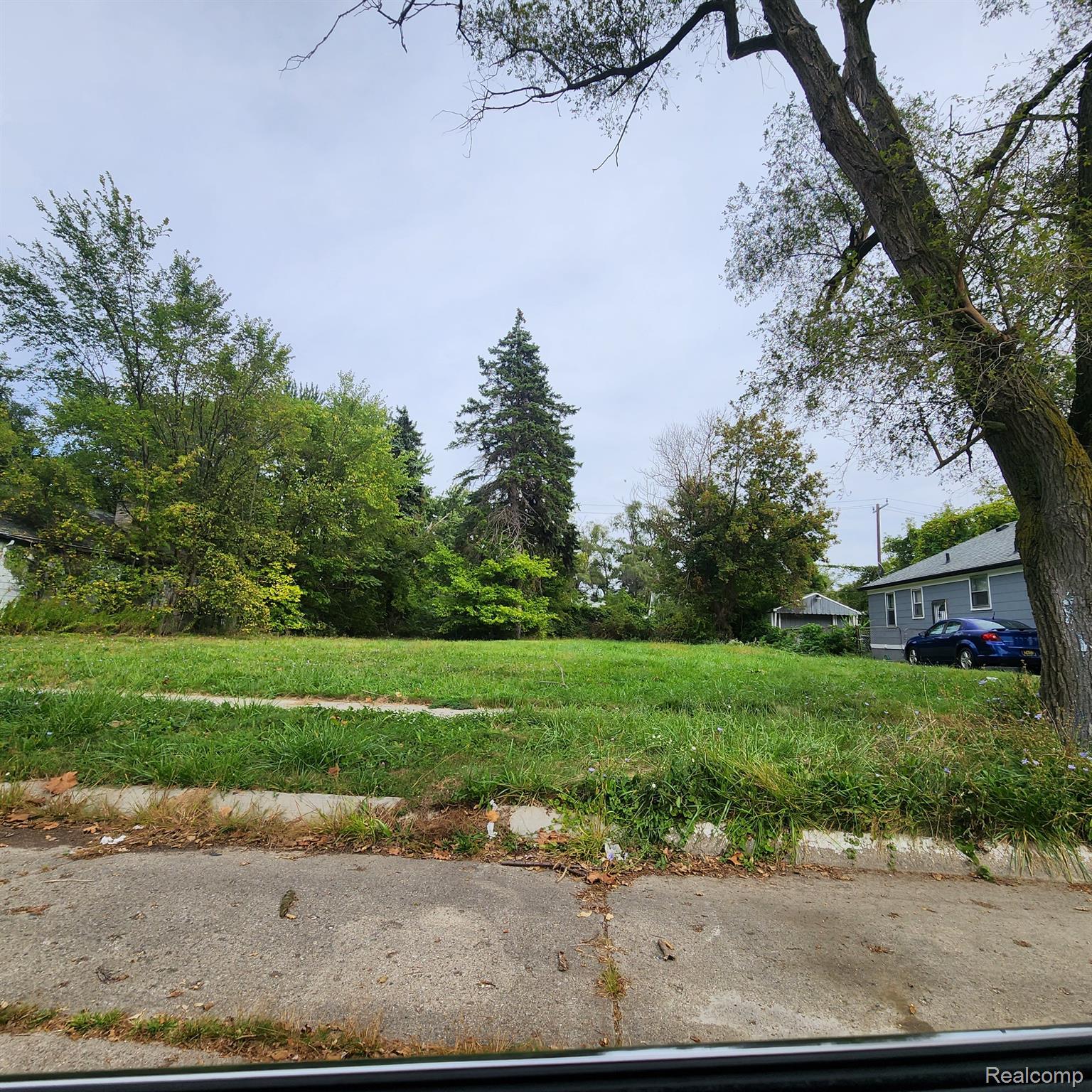 10086 Rosemont Ave Property Photo 3