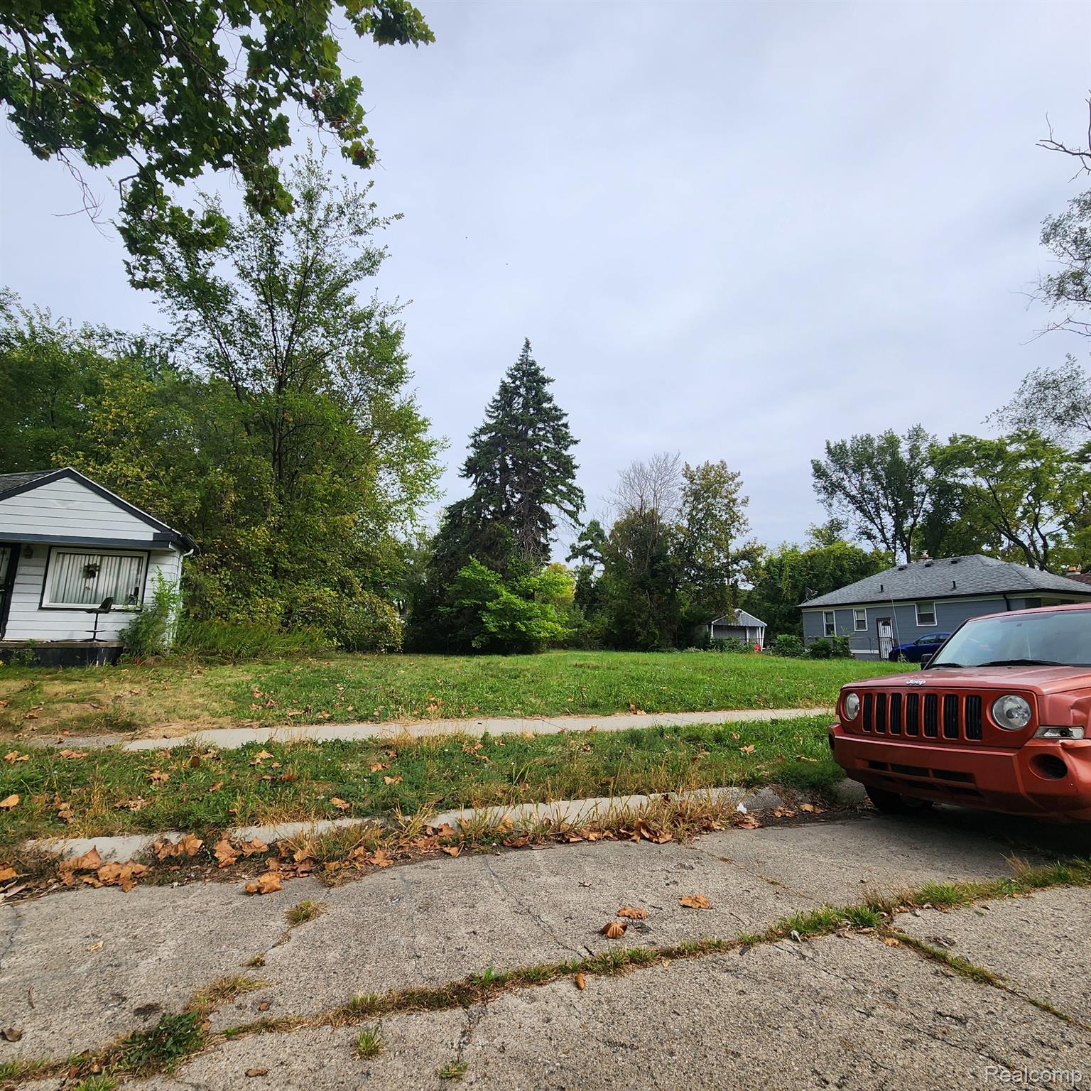10086 Rosemont Ave Property Photo 4