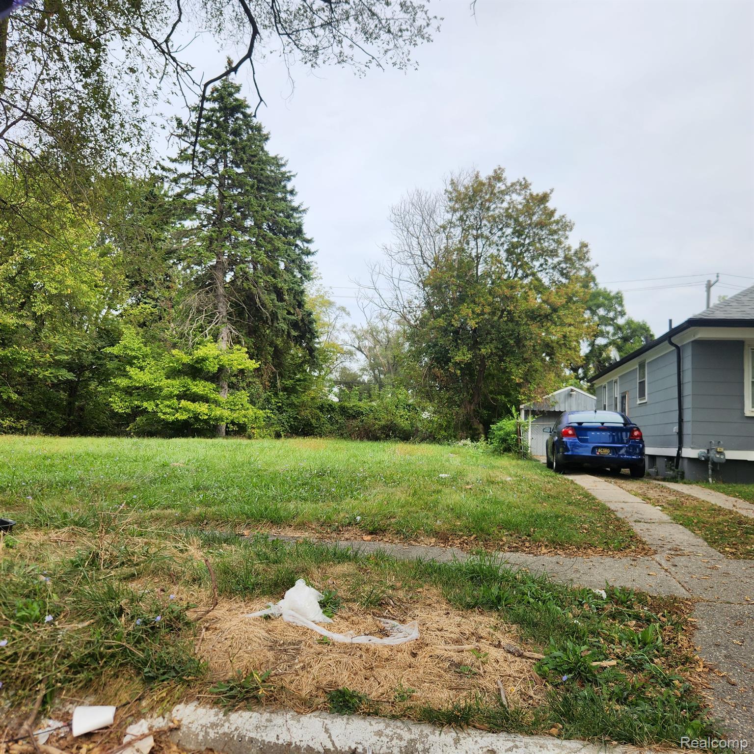 10086 Rosemont Ave Property Photo 5
