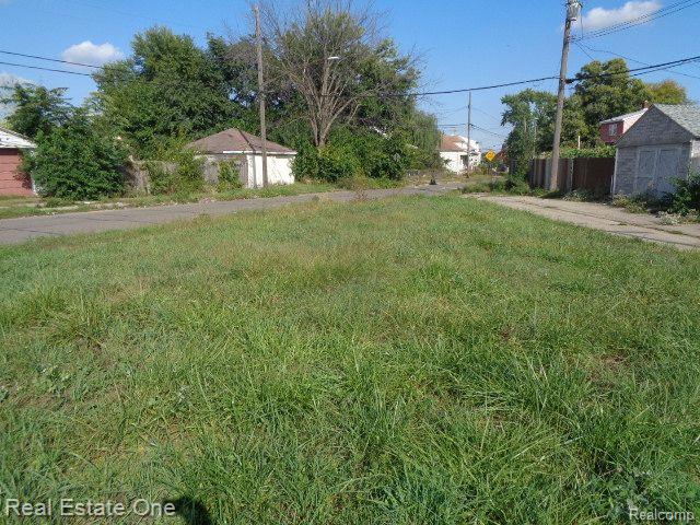 4994 Carpenter St Property Photo 4