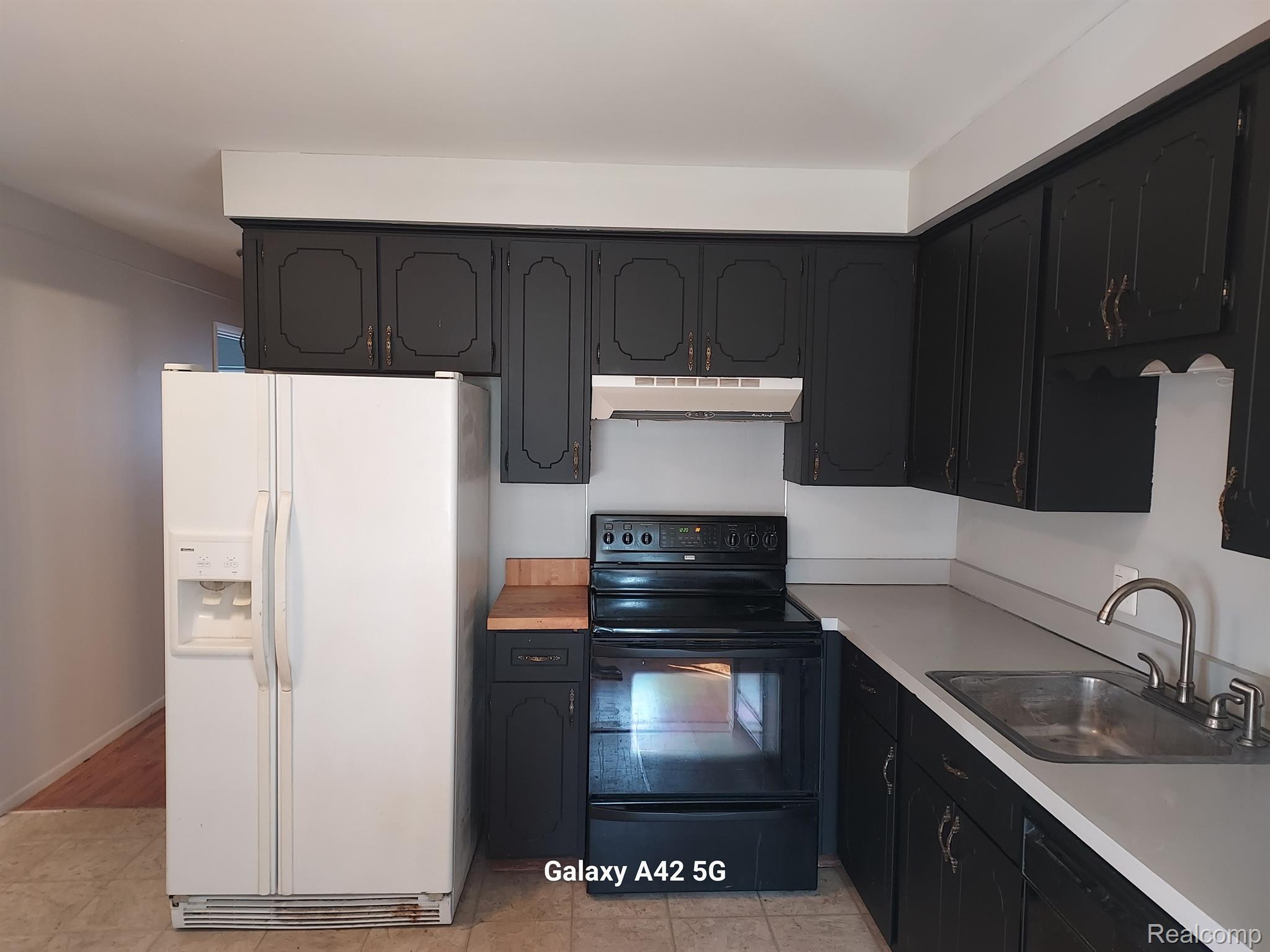 29334 Hoover Rd Property Photo 4