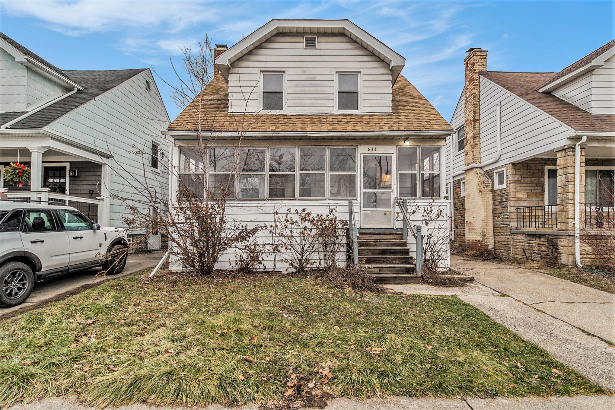 631 SPENCER ST Property Photo 1