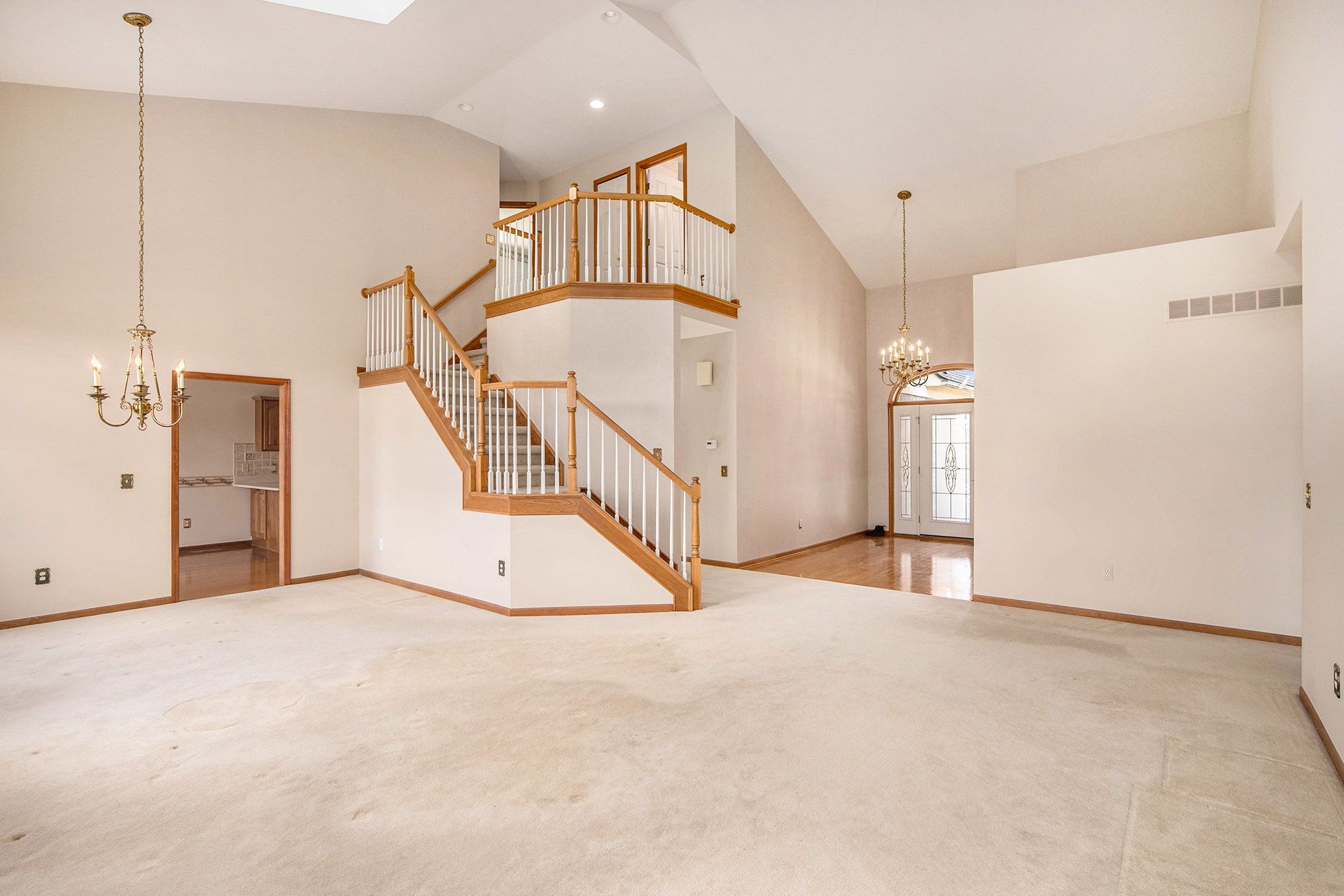 8154 Prestwick Ln Property Photo 9