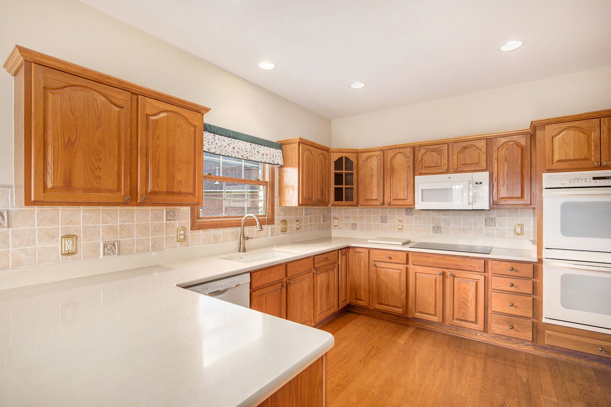8154 Prestwick Ln Property Photo 14