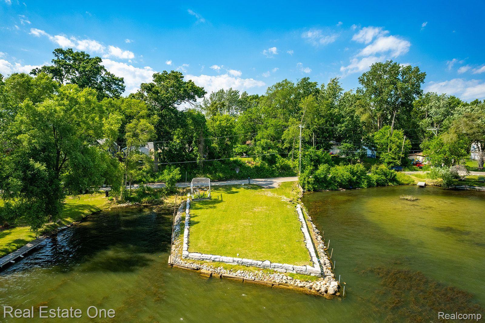 2300 Jackson Blvd Property Photo 1