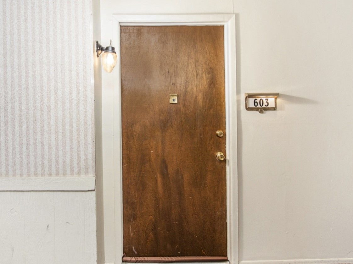 511 E University Dr #603 Property Photo 2
