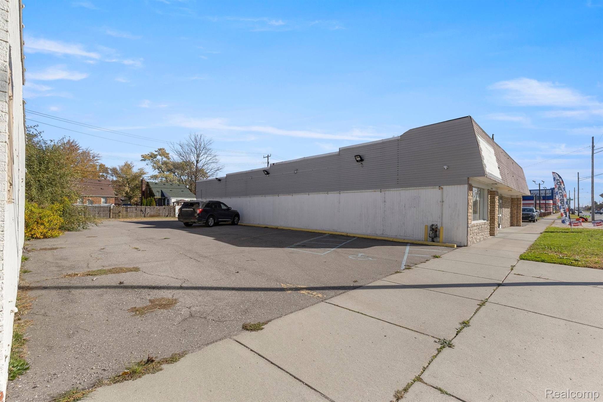 25420 Grand River Ave Property Photo 21