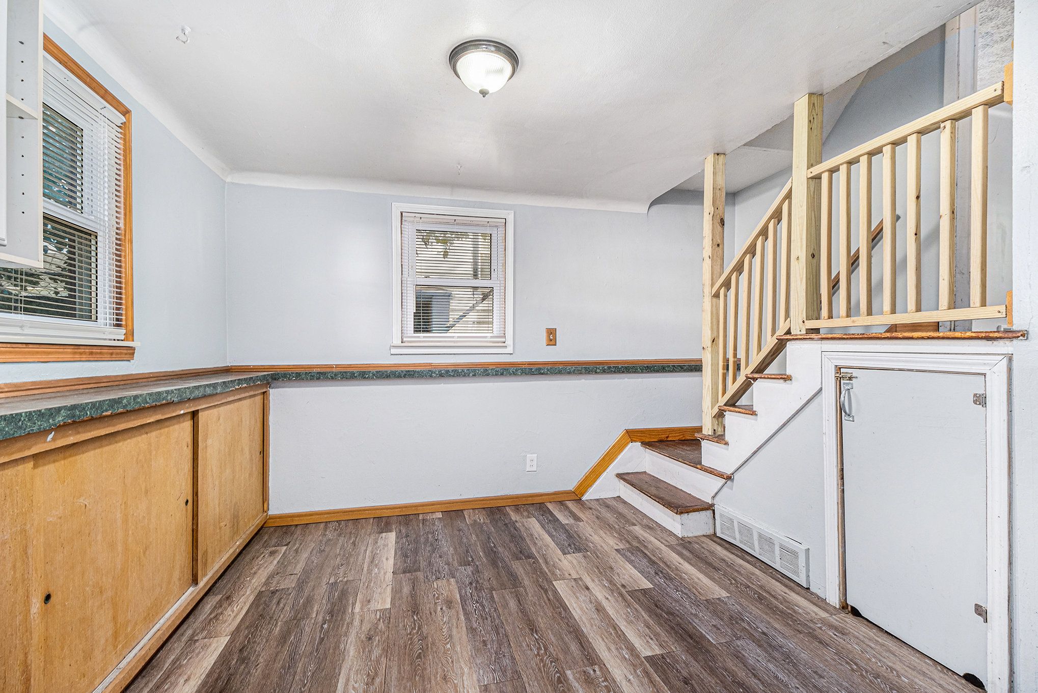 1082 Ford Blvd Property Photo 6