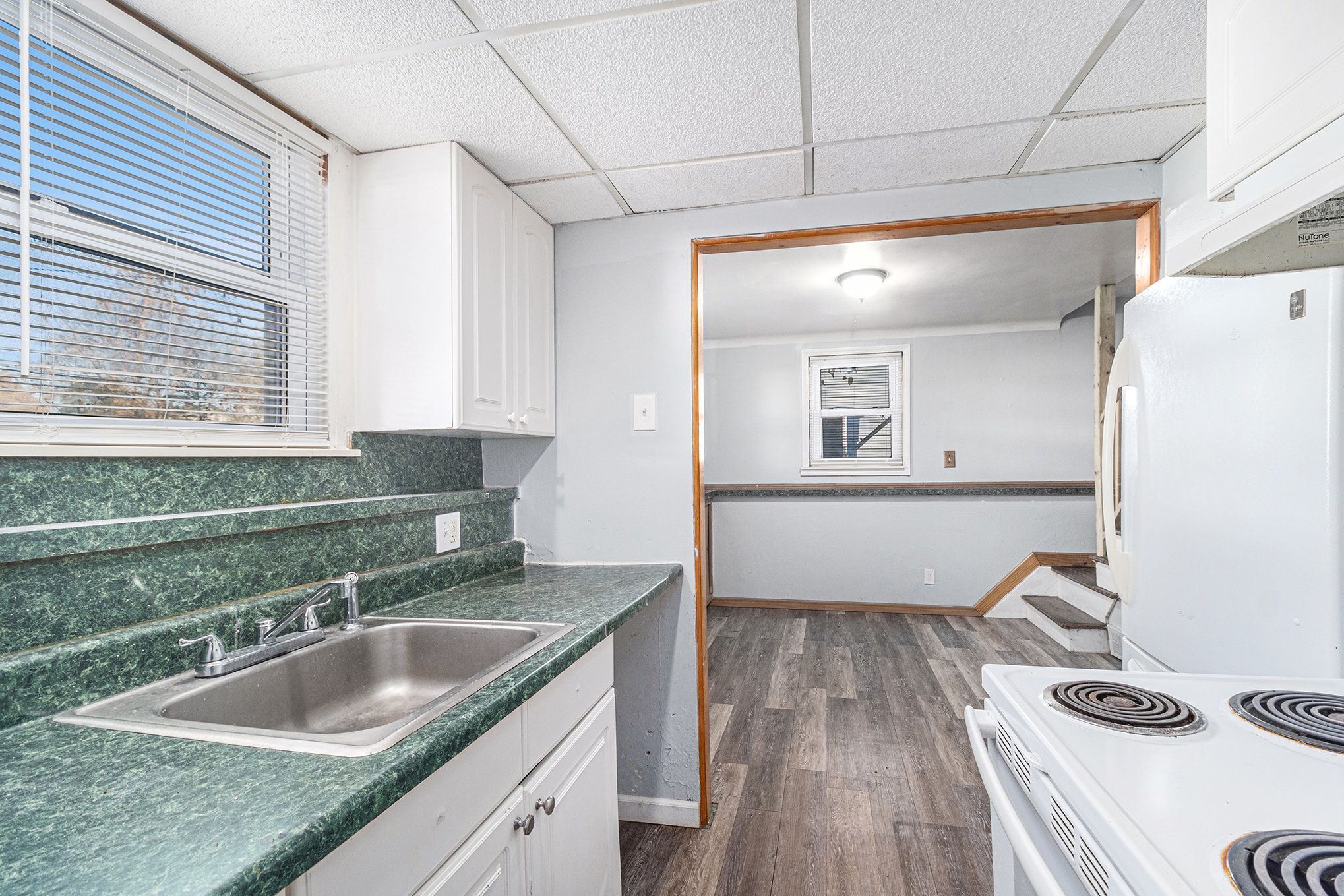 1082 Ford Blvd Property Photo 7