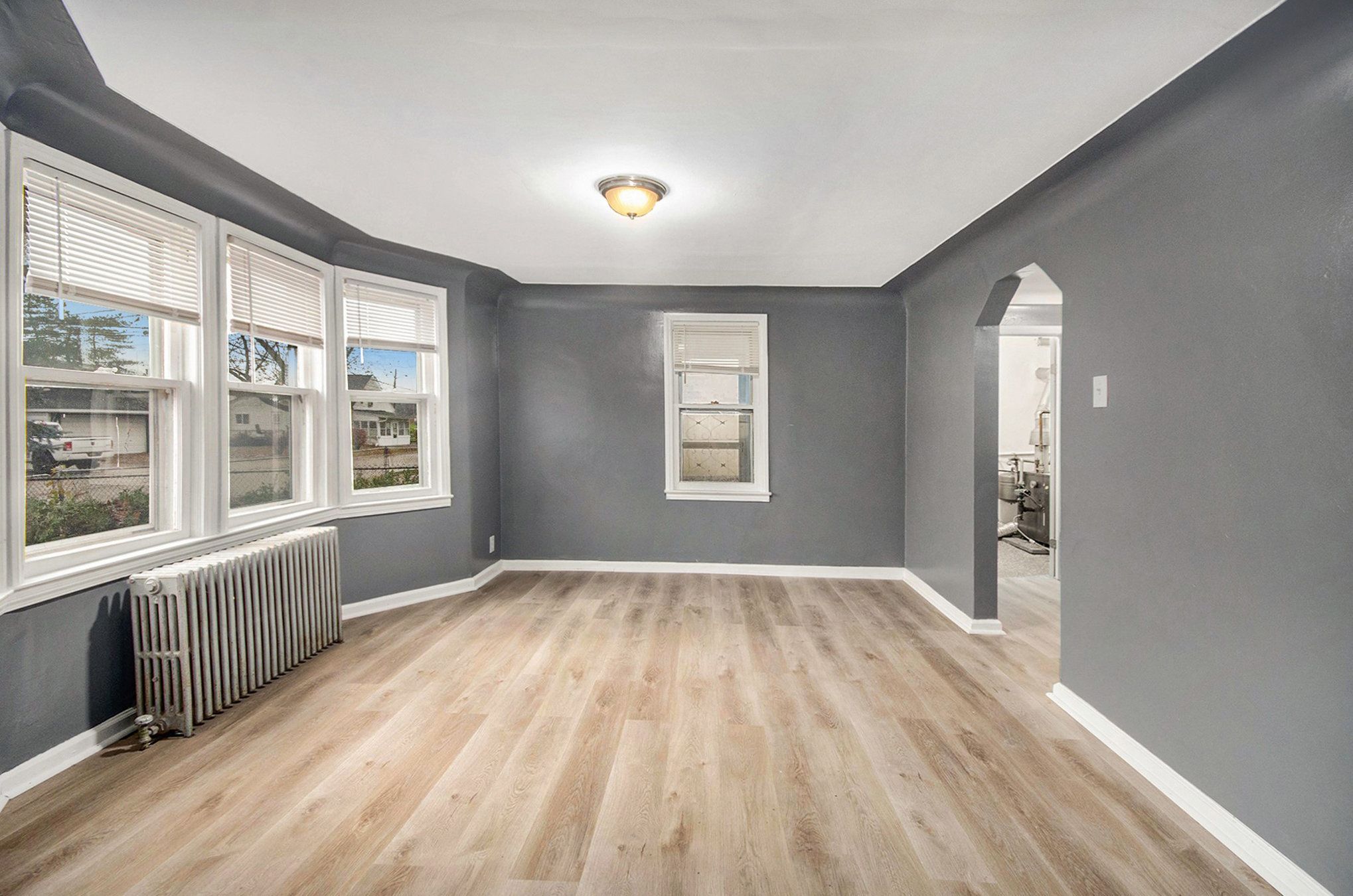 21716 Lakeview St Property Photo 7