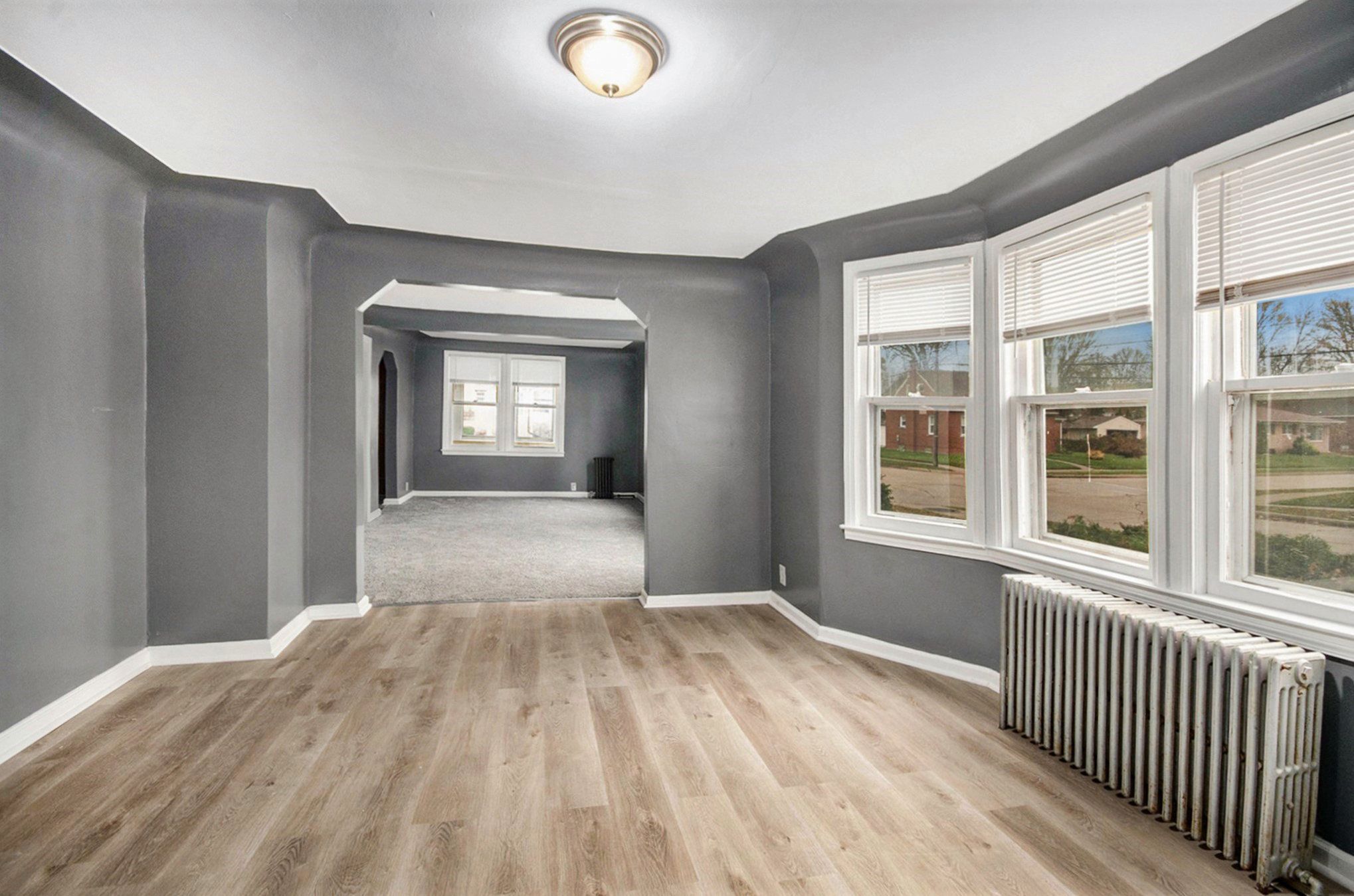 21716 Lakeview St Property Photo 8
