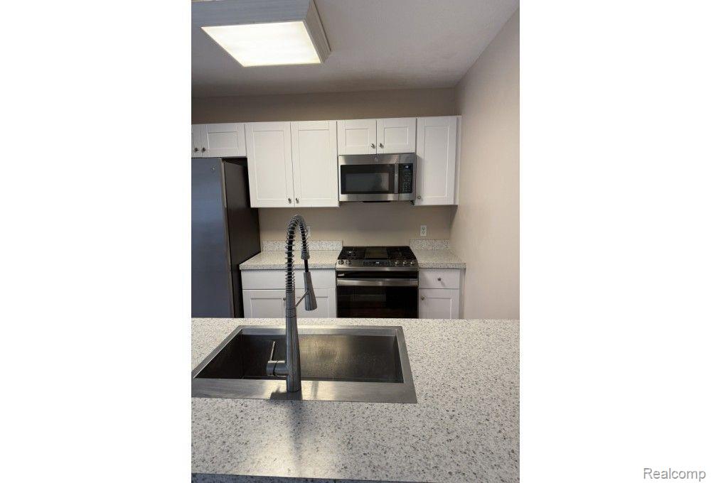 863 Boyd Ave Property Photo 12