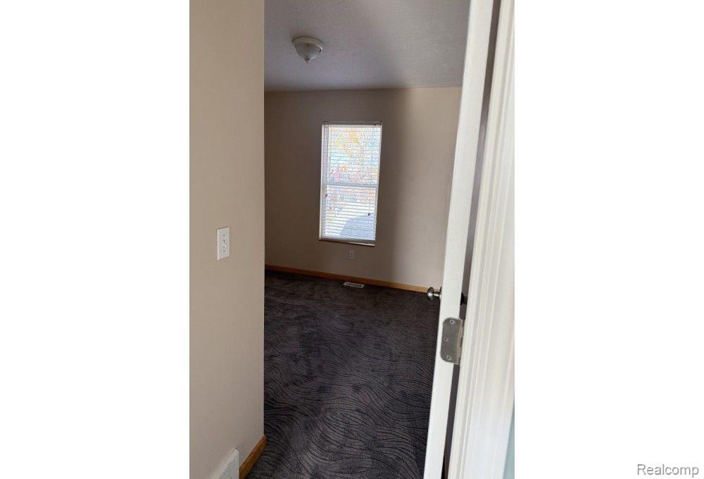 863 Boyd Ave Property Photo 32