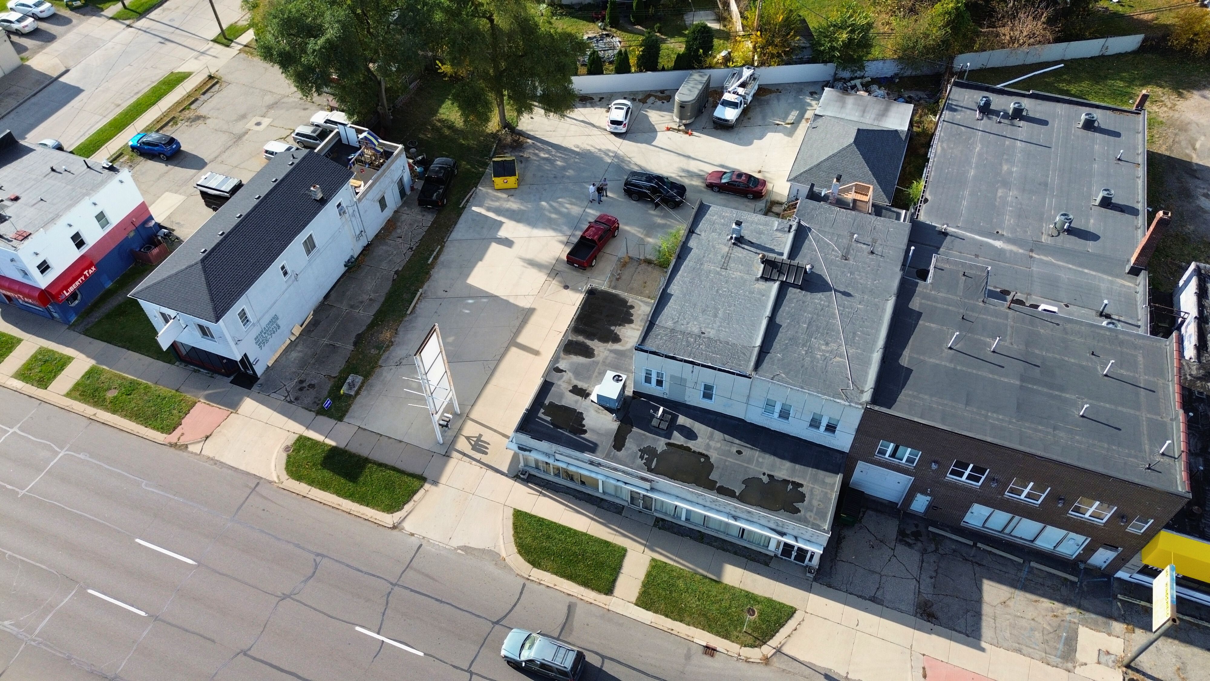 26345 Gratiot Ave Property Photo 1
