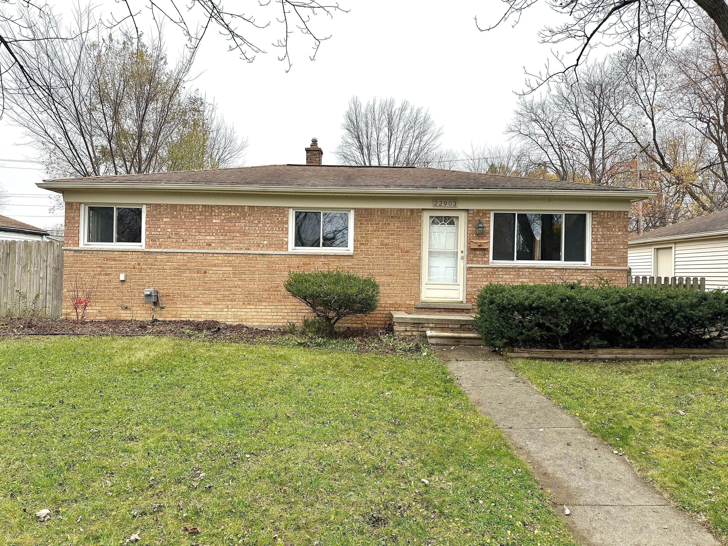 22903 Katzman St Property Photo 4