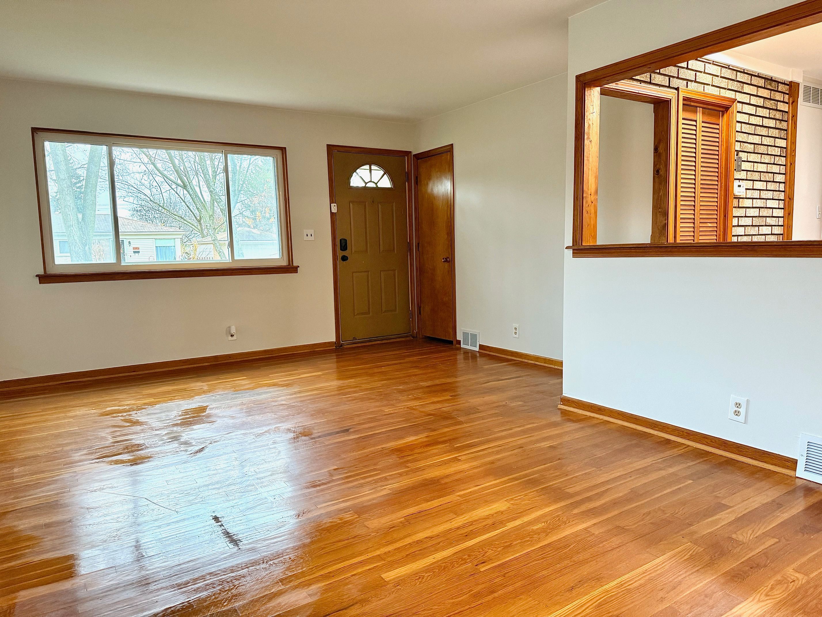 22903 Katzman St Property Photo 6