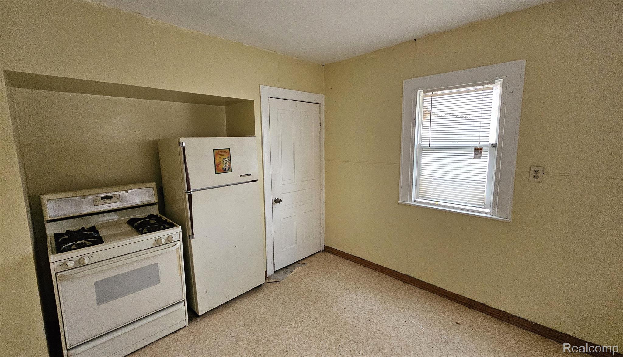 3310 Wadsworth Rd Property Photo 16