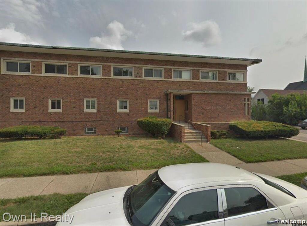 1380 Council Ave Property Photo 1