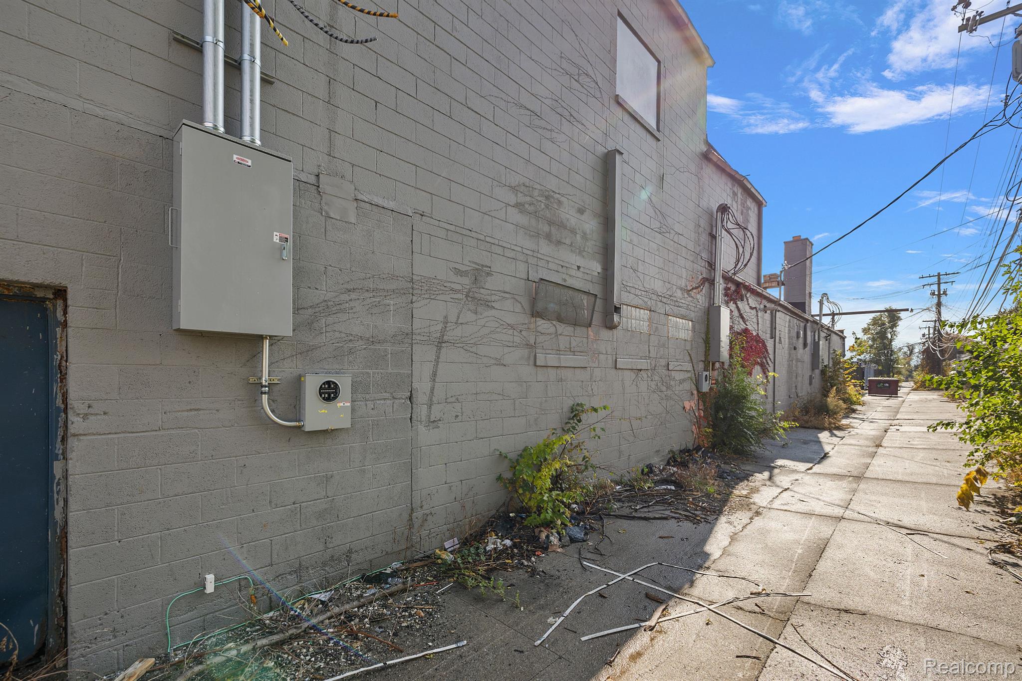 19807 Van Dyke St Property Photo 26