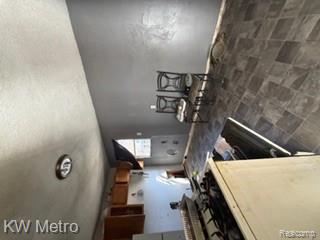 19426 Gilchrist St Property Photo 2