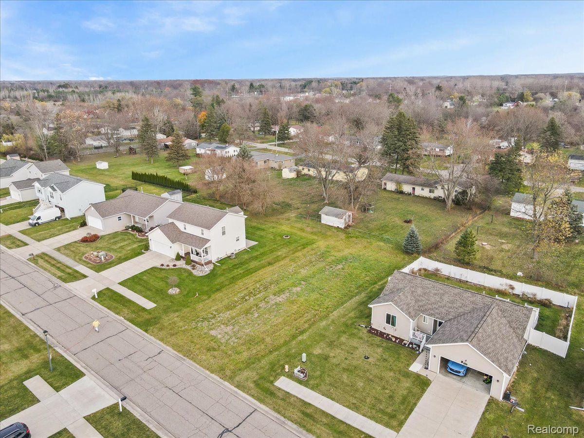 3109 Dahlia Property Photo 3