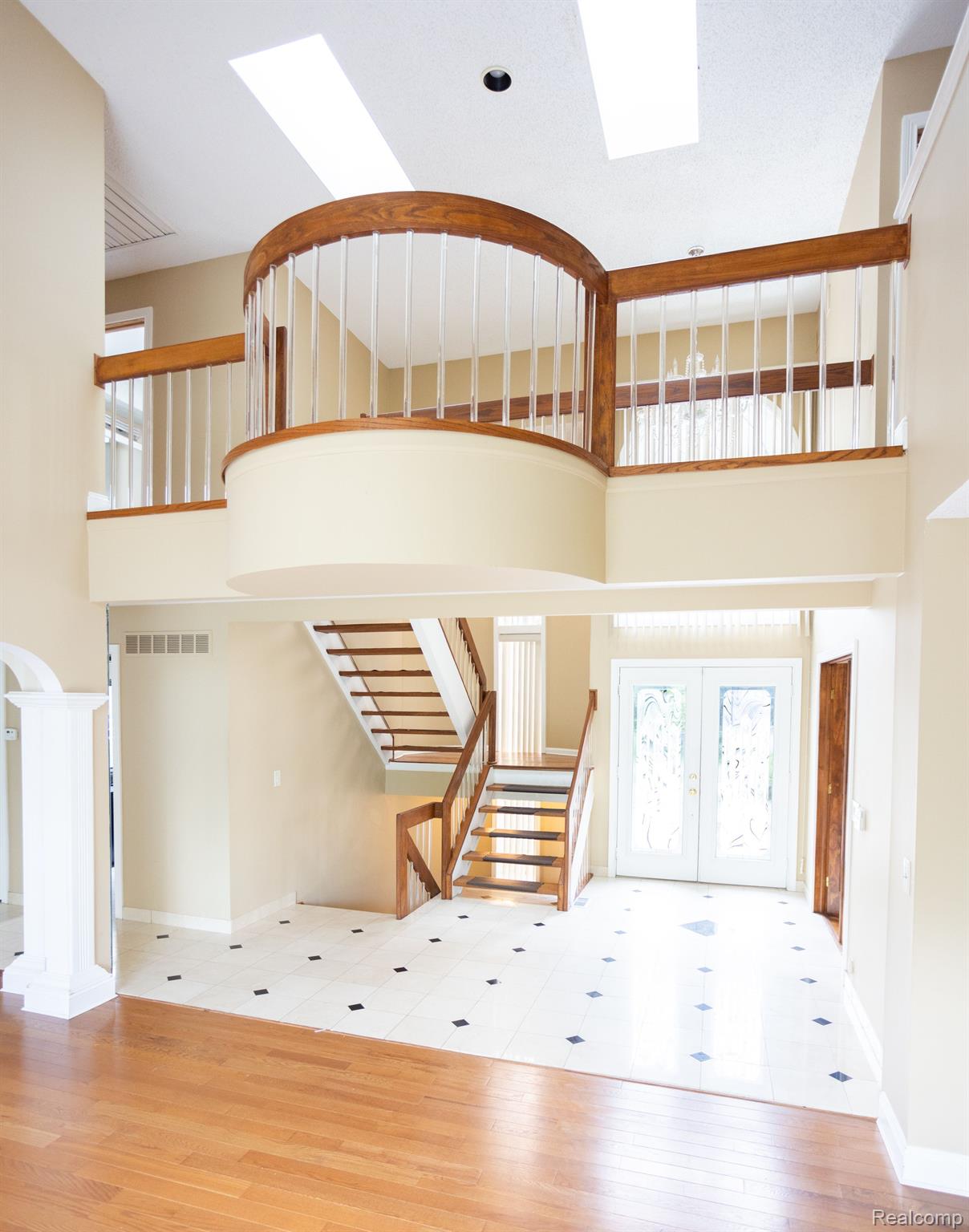 5881 Naneva Property Photo 6