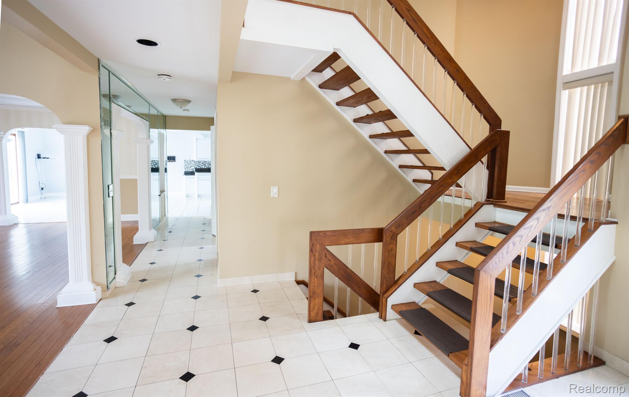 5881 Naneva Property Photo 8
