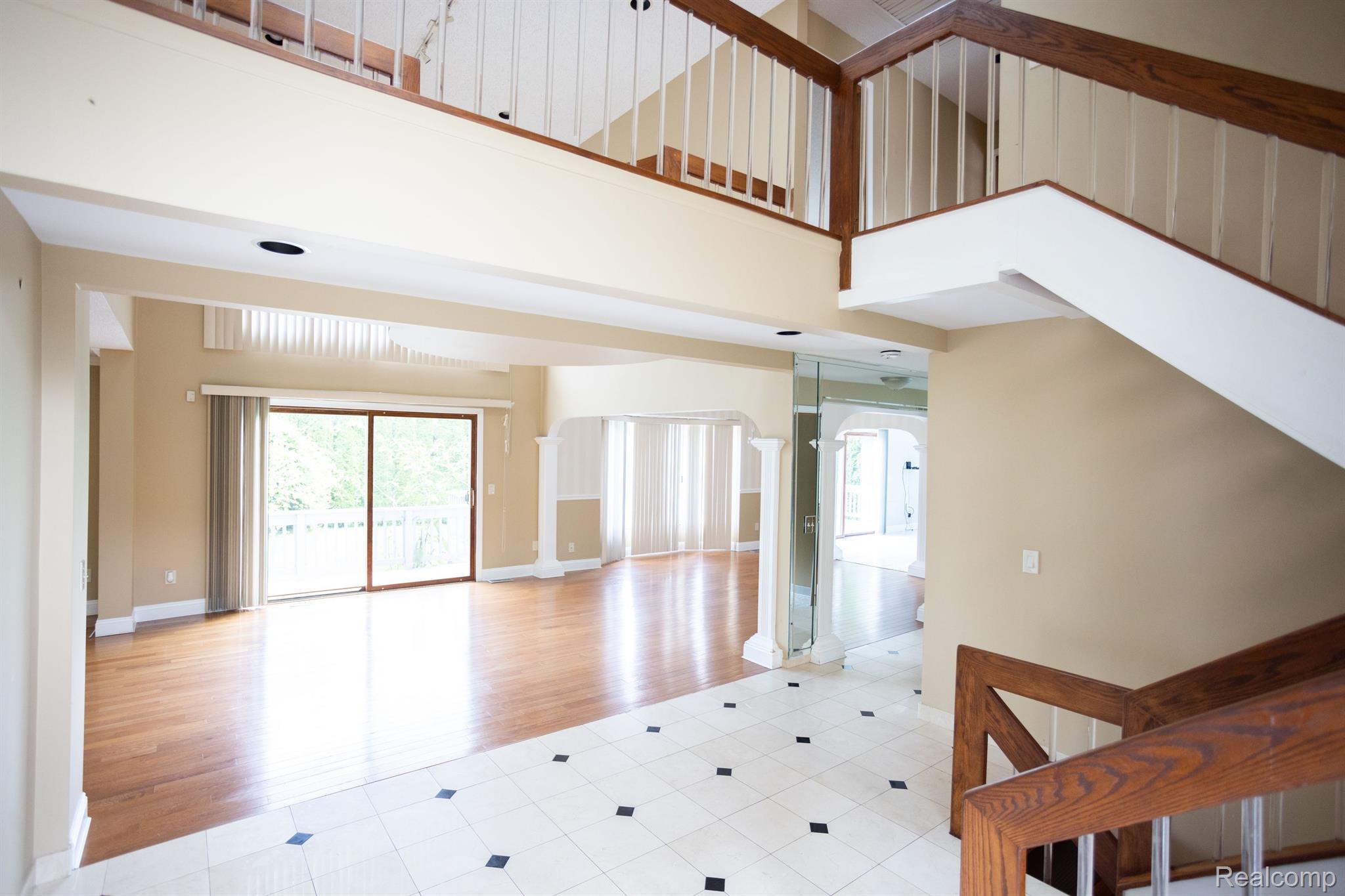5881 Naneva Property Photo 9
