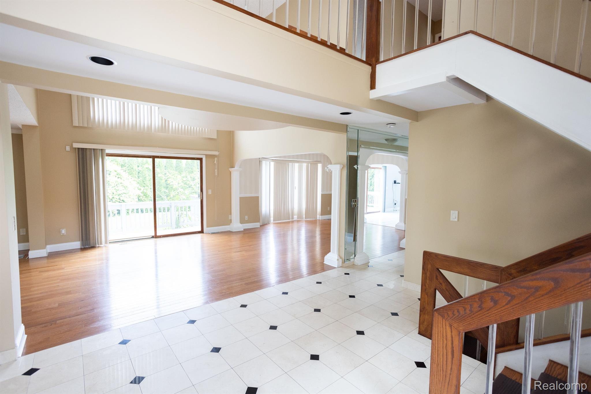 5881 Naneva Property Photo 10
