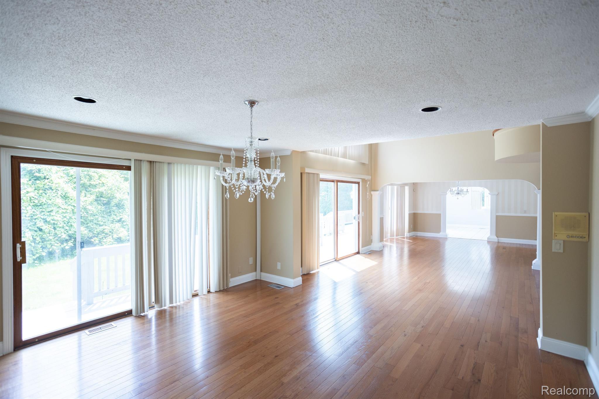 5881 Naneva Property Photo 13