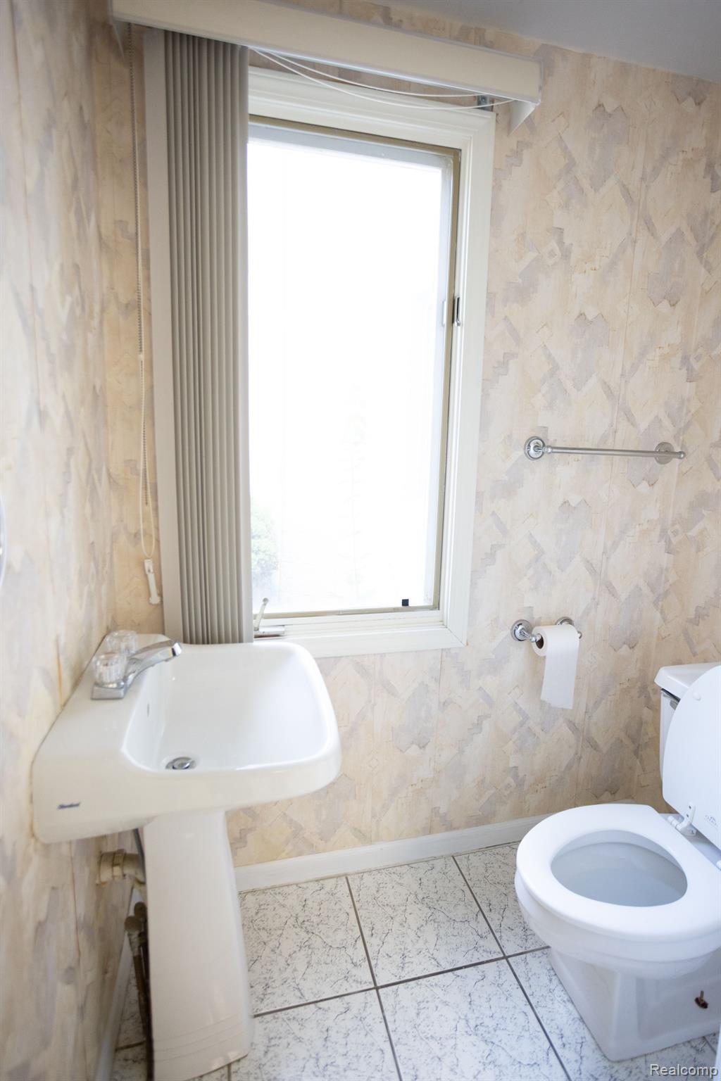 5881 Naneva Property Photo 19