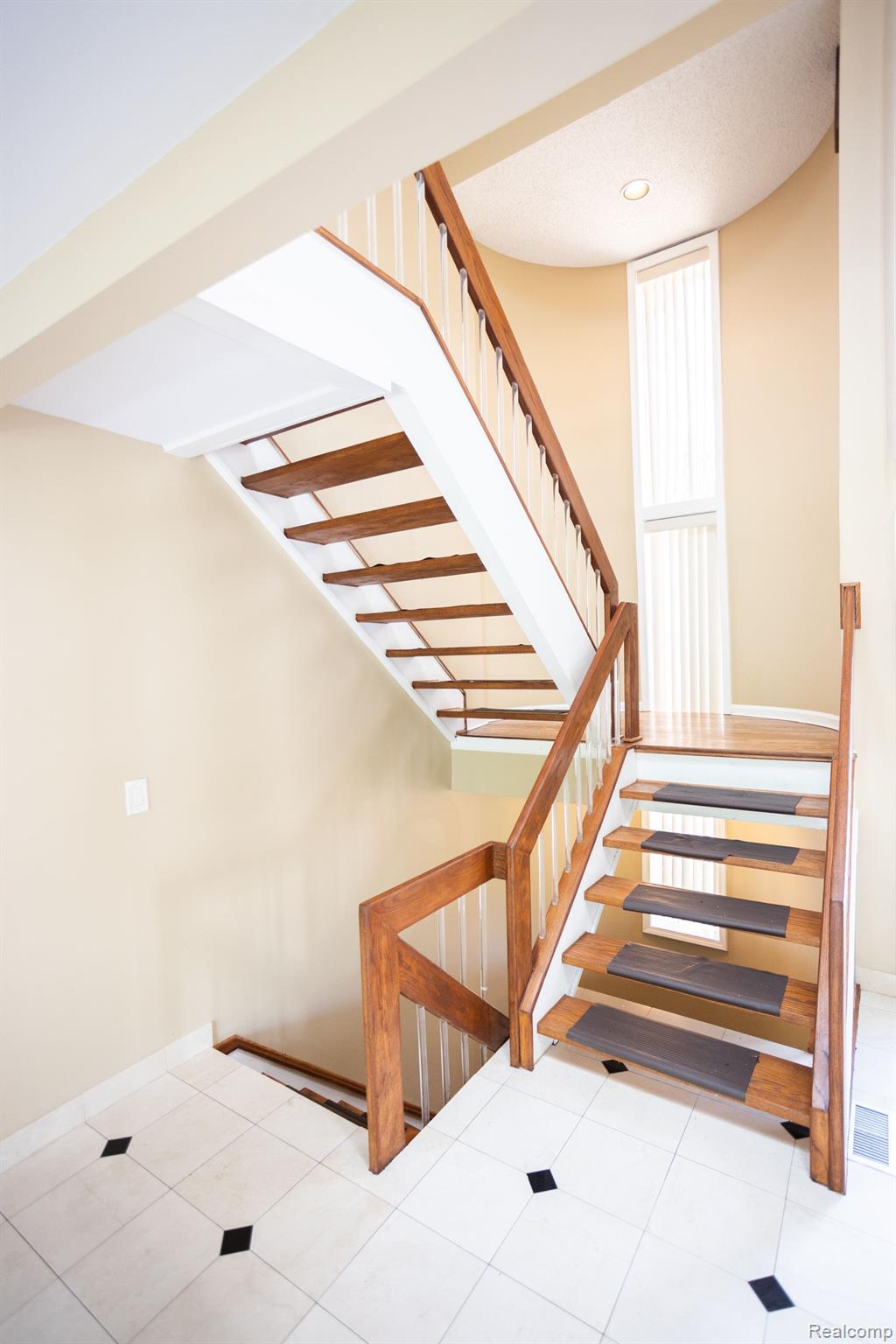 5881 Naneva Property Photo 29
