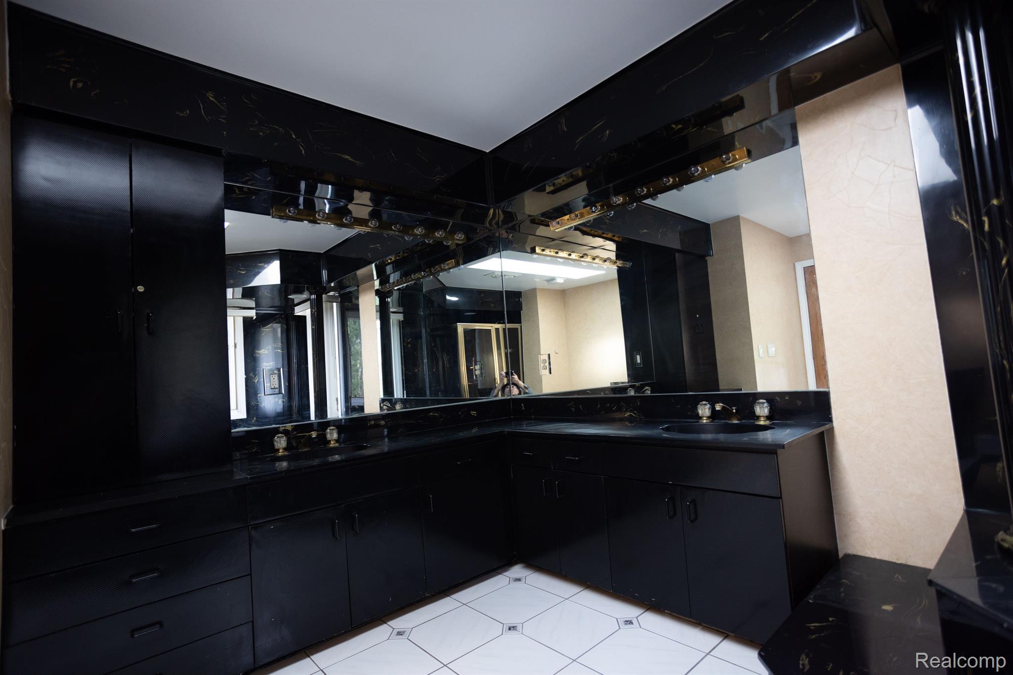 5881 Naneva Property Photo 40