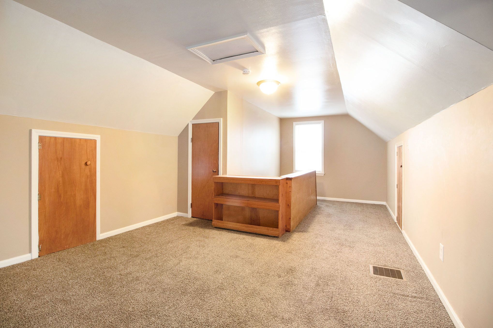 9995 Riverdale Property Photo 9