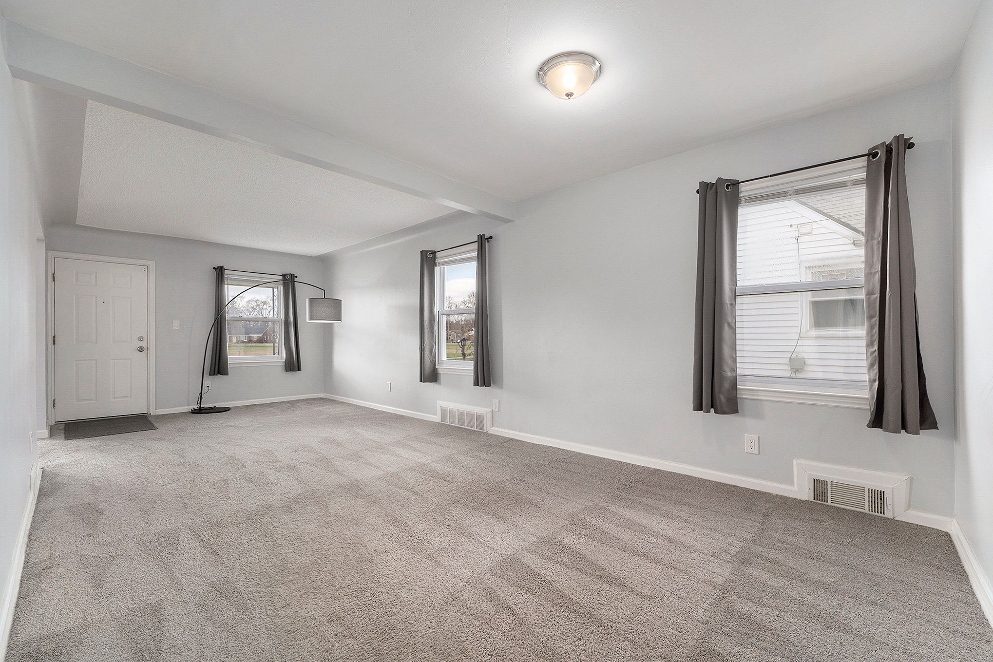 9640 Sioux Ave Property Photo 4