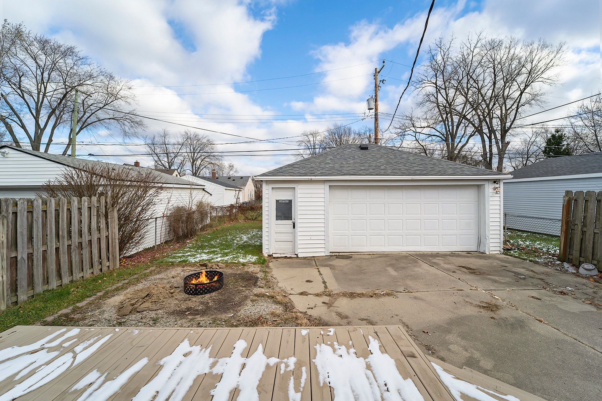 9640 Sioux Ave Property Photo 21