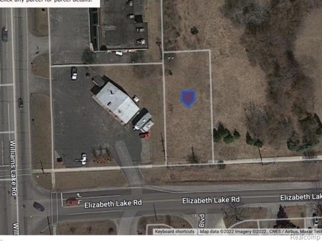 000 Elizabeth Lake Rd Property Photo 1