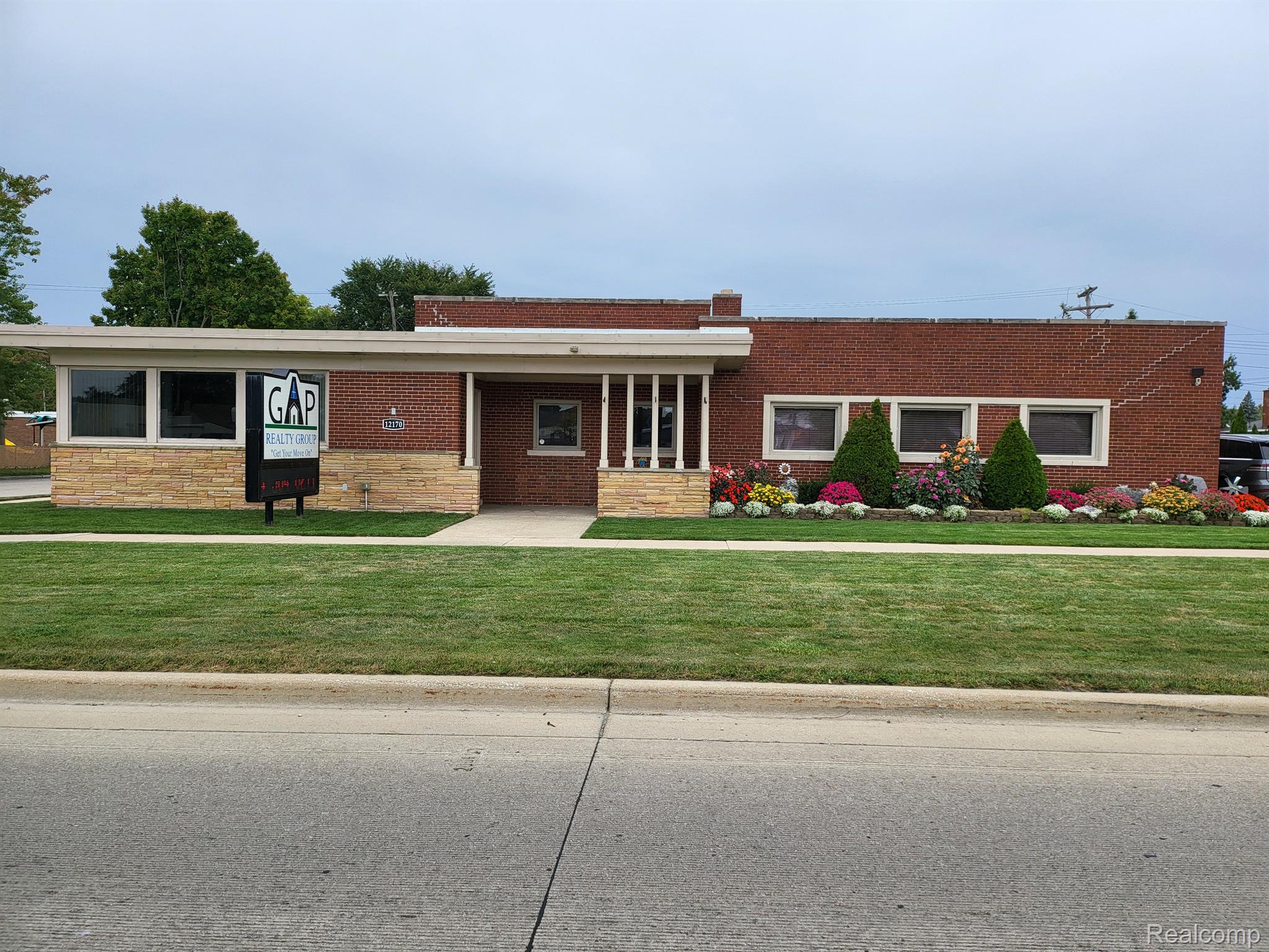 12170 Fort St Property Photo 1