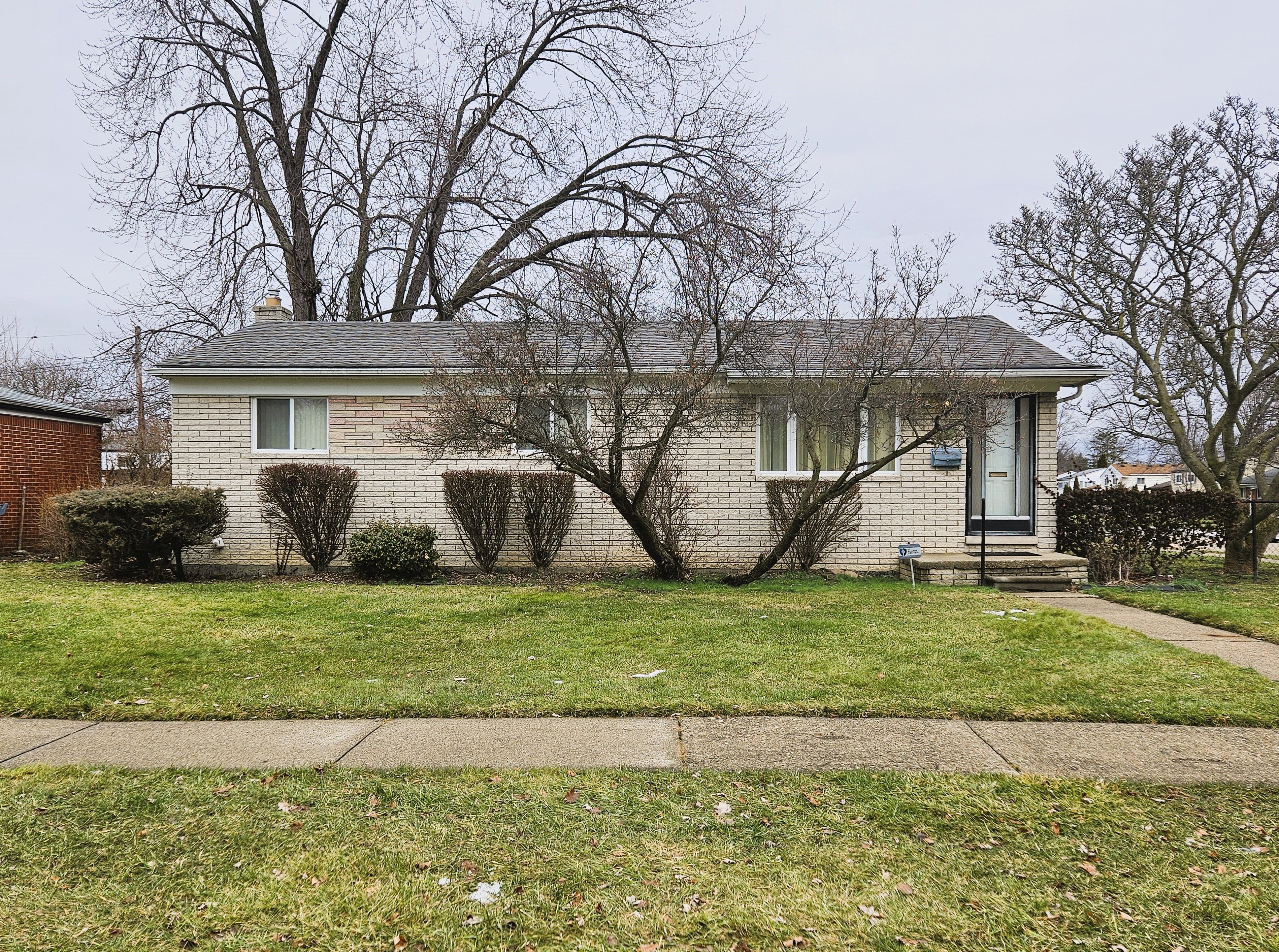 34063 VICEROY DR Property Photo 1
