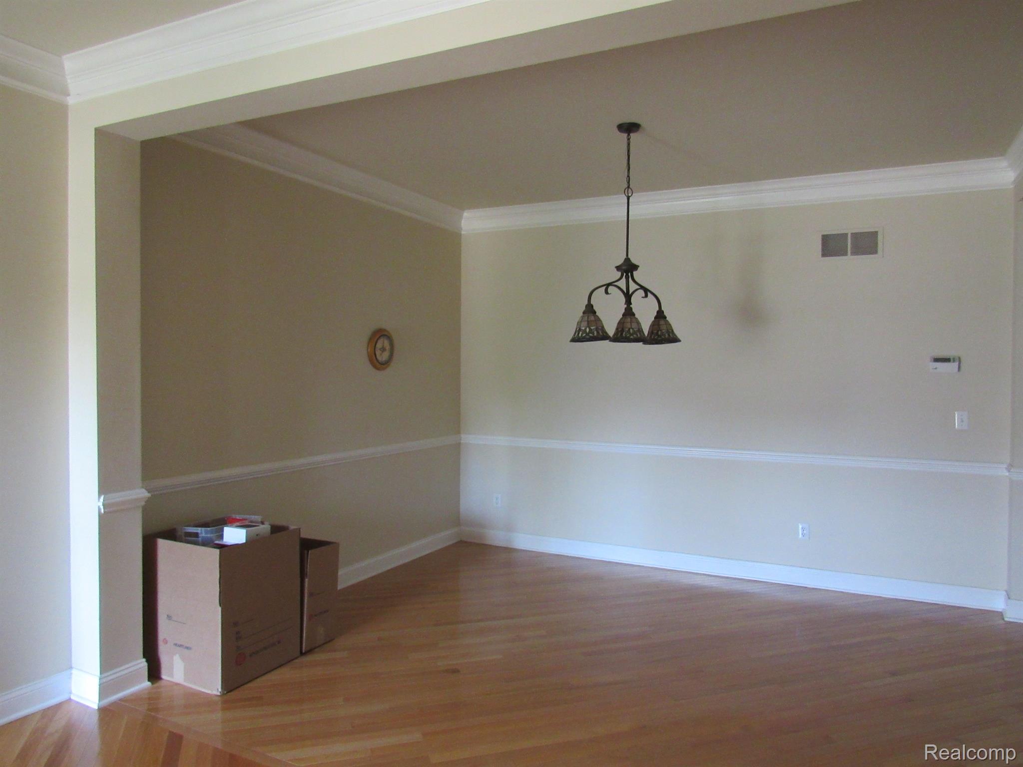 50004 Streamwood Dr Property Photo 2