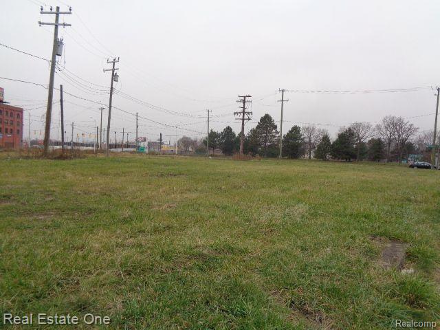 5230 Linwood St Property Photo 6