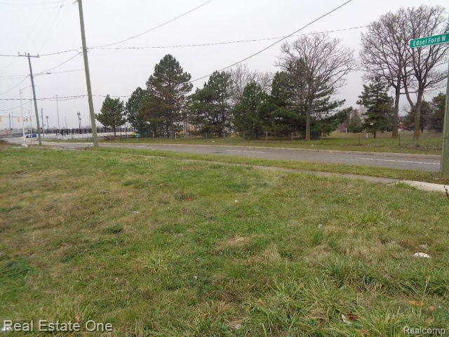 5230 Linwood St Property Photo 10