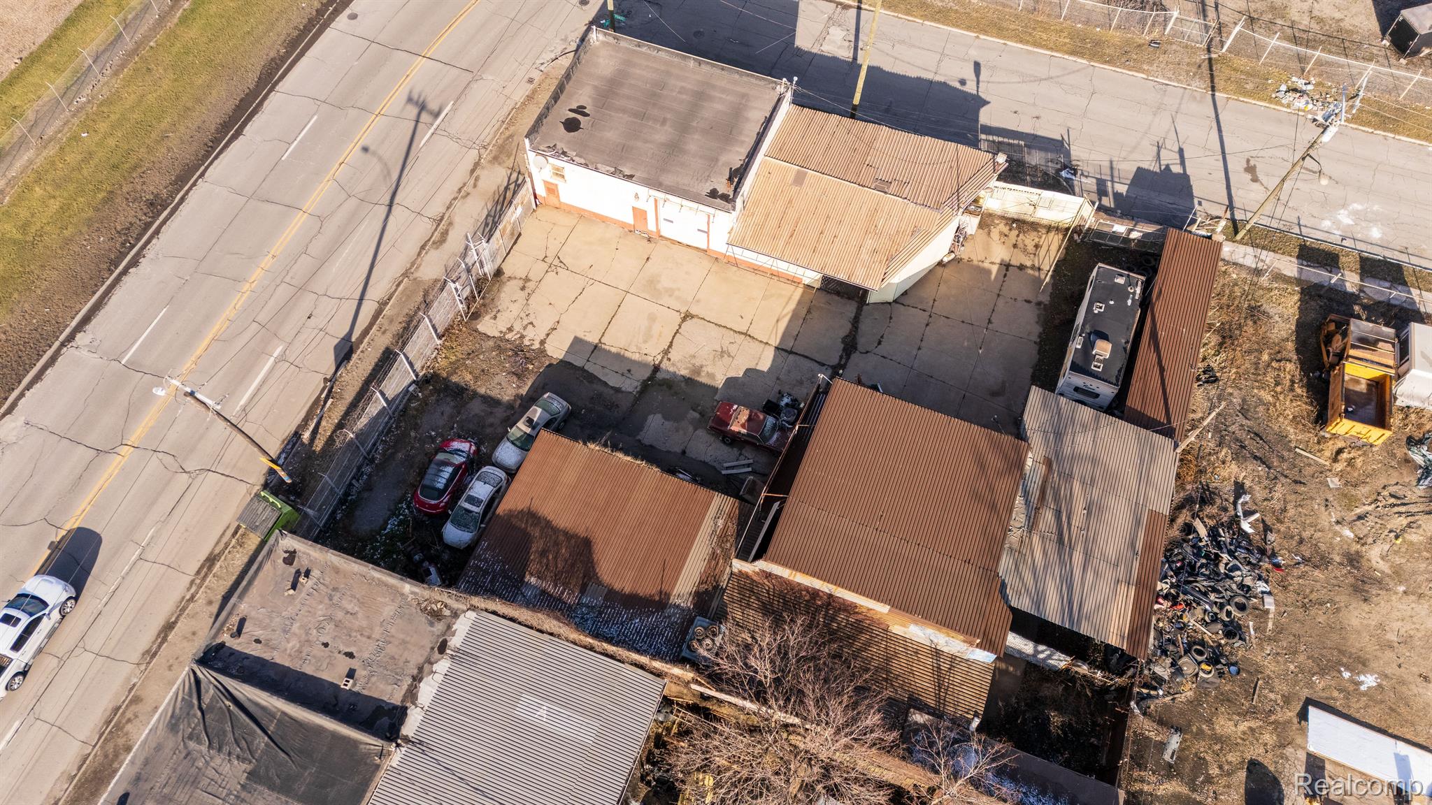 303 S Dix St Property Photo 14