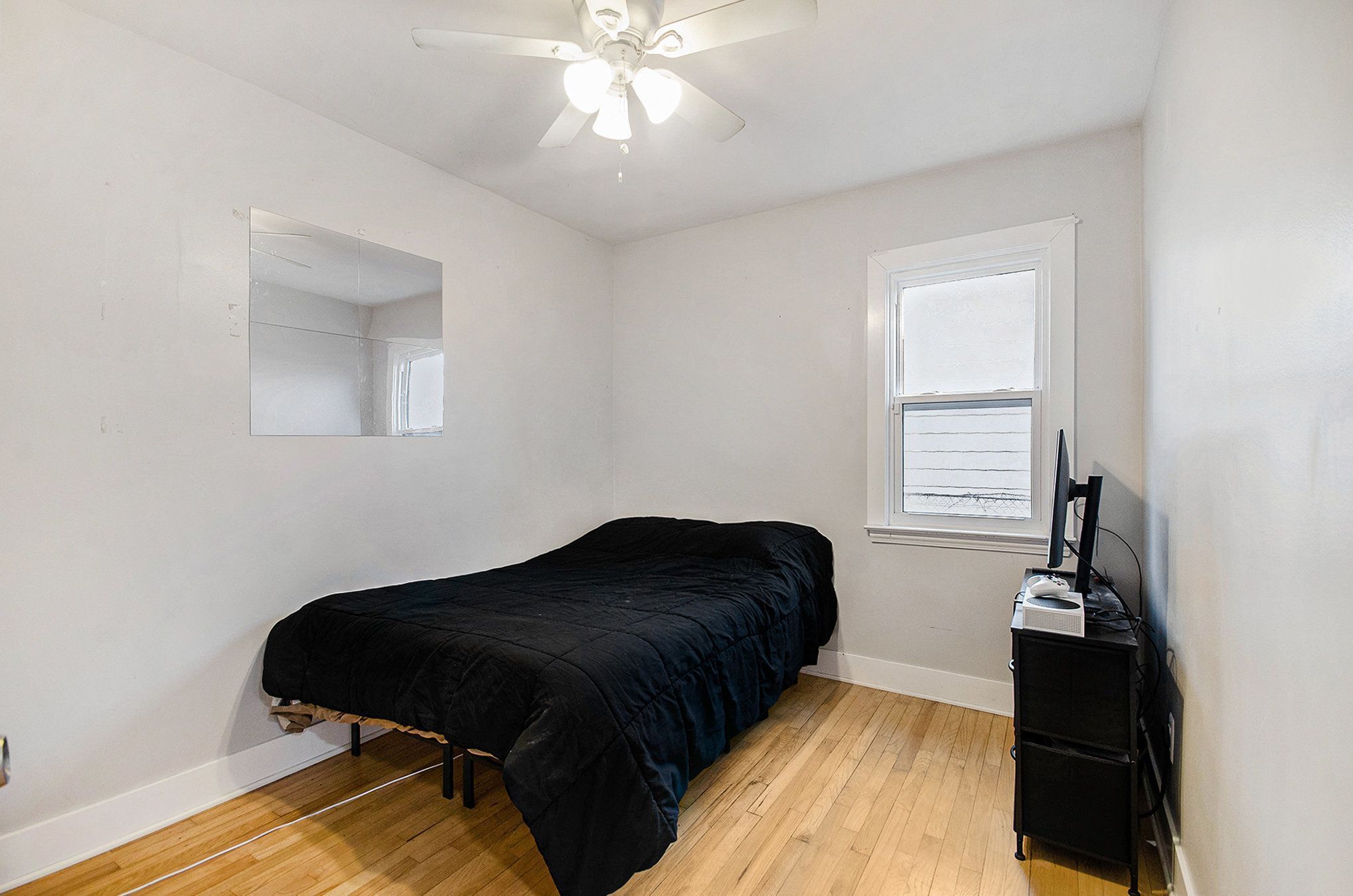 21700 California St Property Photo 15