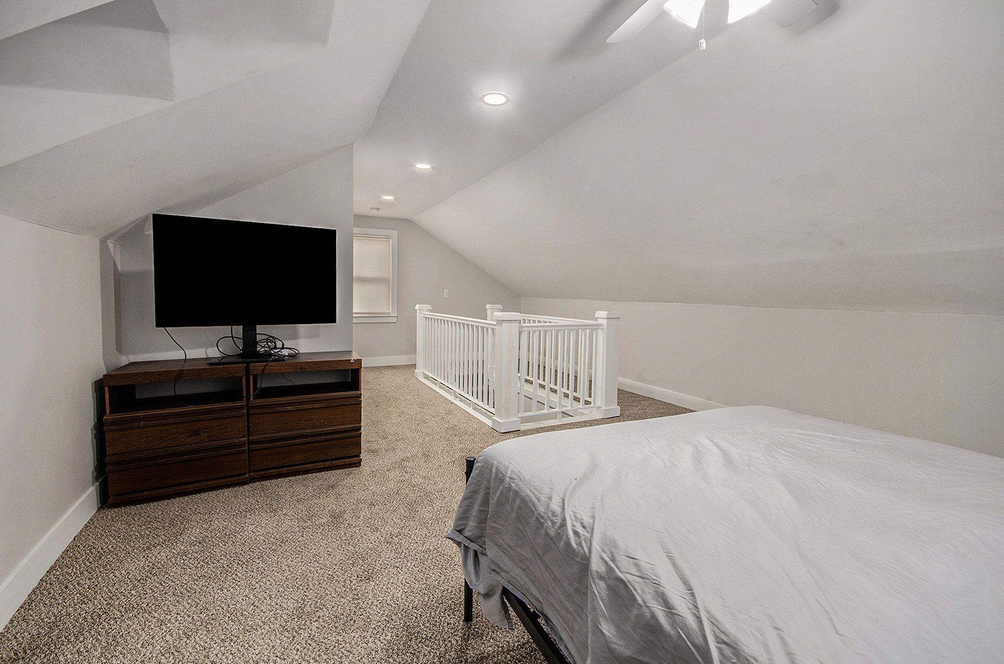 21700 California St Property Photo 21