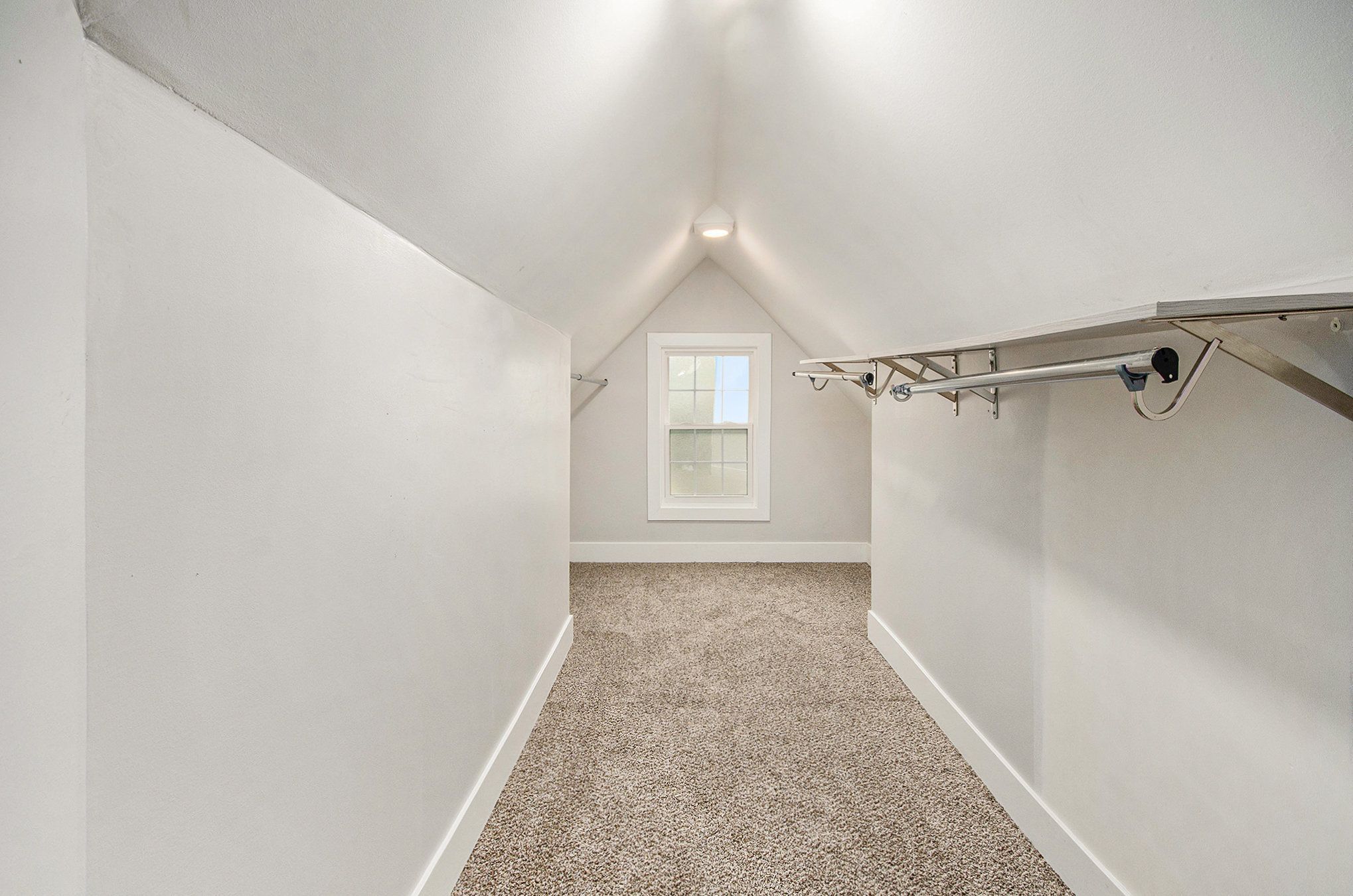 21700 California St Property Photo 23