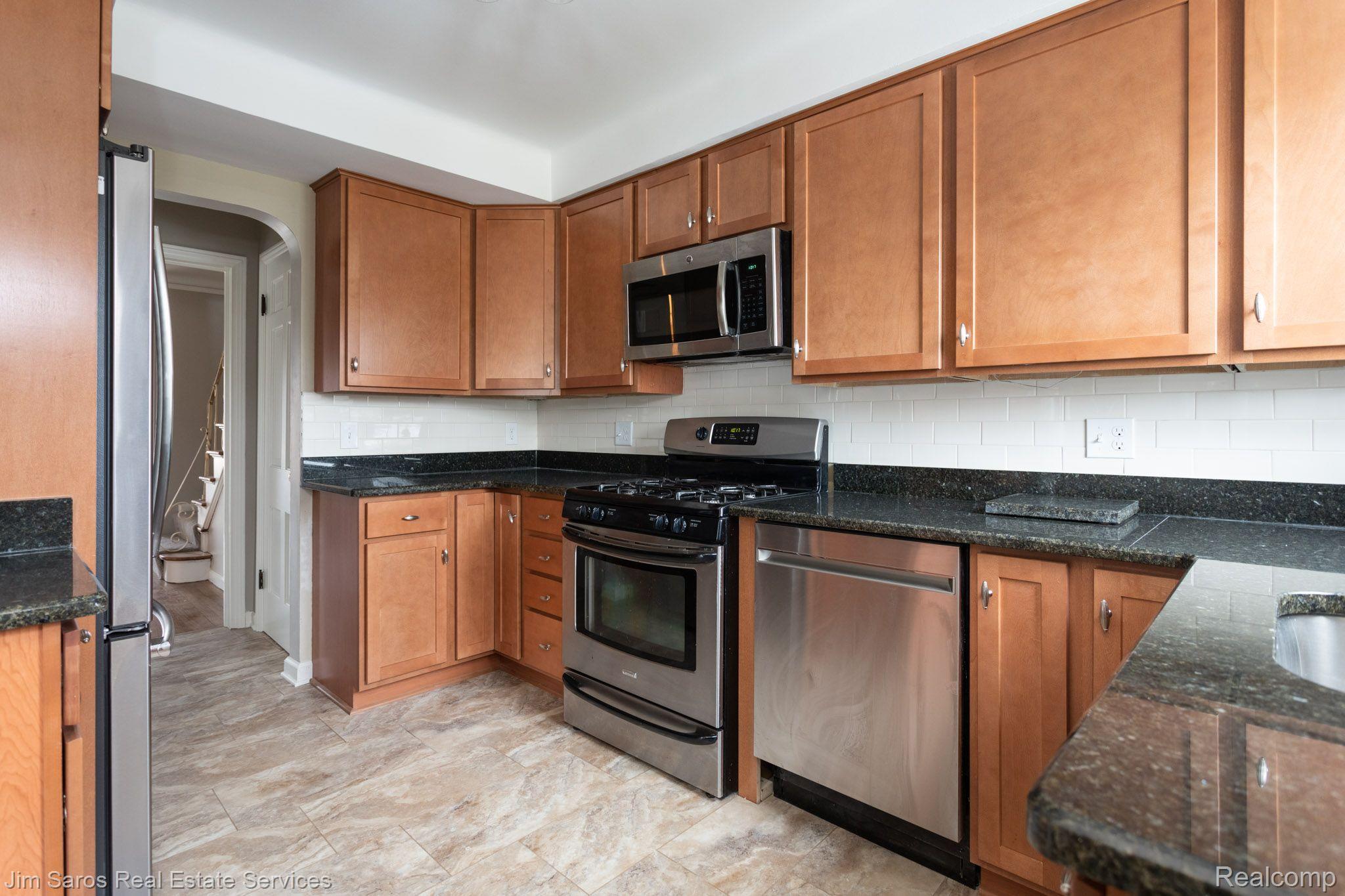 661 Neff Rd Property Photo 4