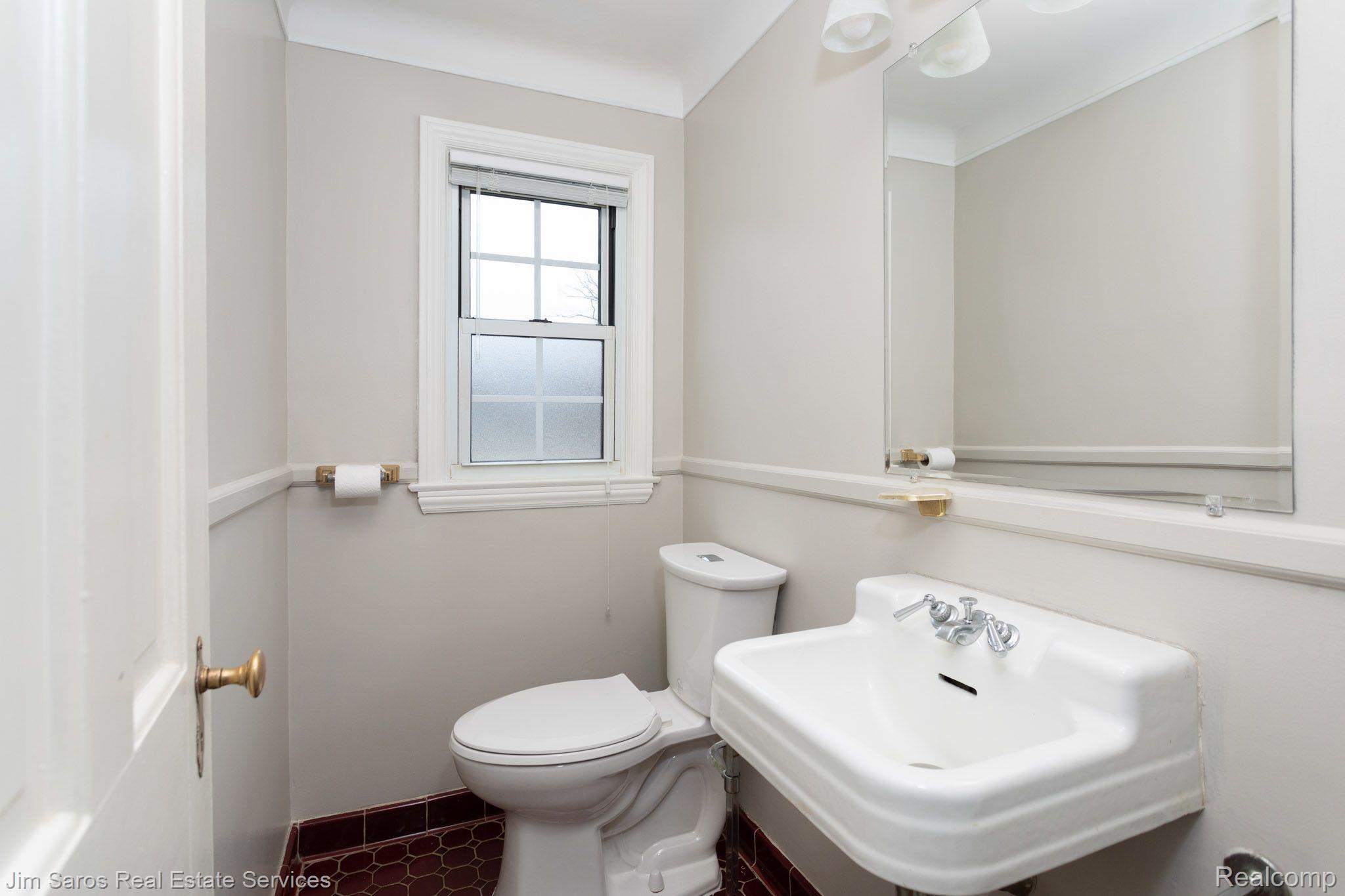 661 Neff Rd Property Photo 5