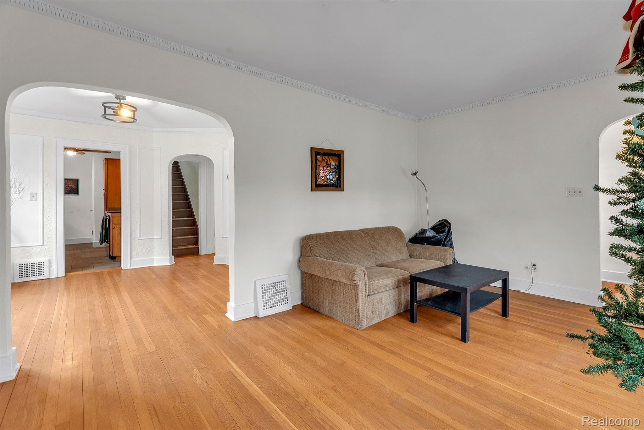 534 E Cambourne St Property Photo 10