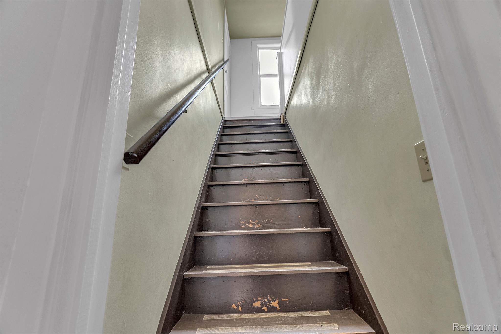 534 E Cambourne St Property Photo 17